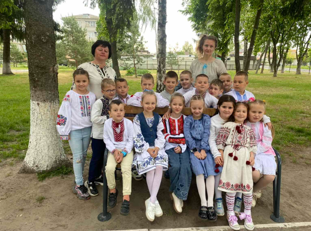 ВИШИВАНКА - СИМВОЛ ЄДНОСТІ