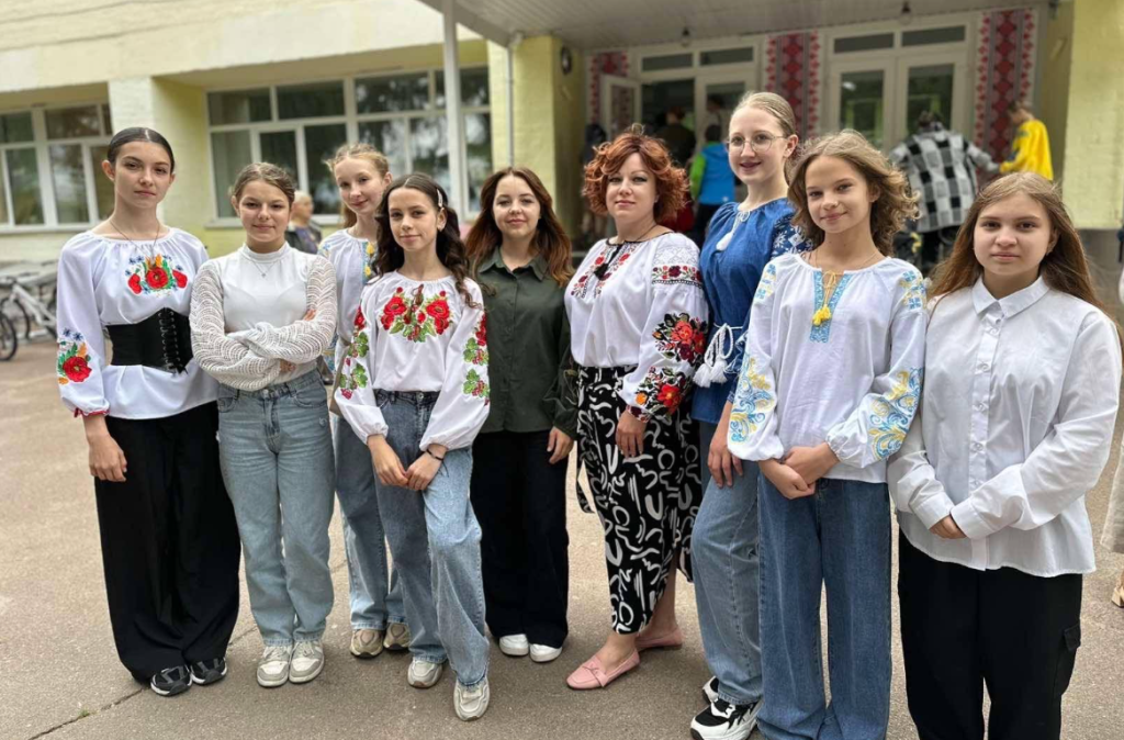 ВИШИВАНКА - СИМВОЛ ЄДНОСТІ