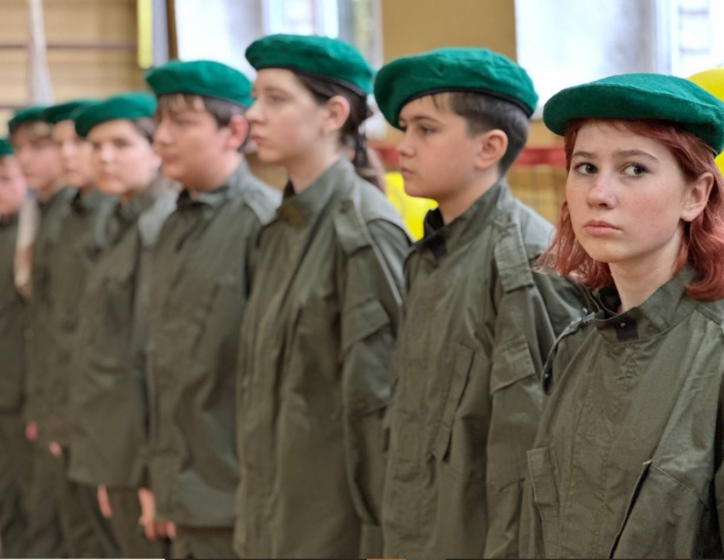 УКРАЇНА В ОБІЙМАХ ЗСУ