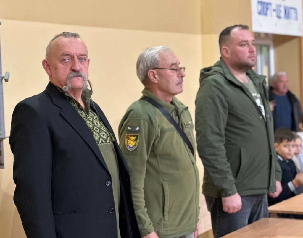 УКРАЇНА В ОБІЙМАХ ЗСУ