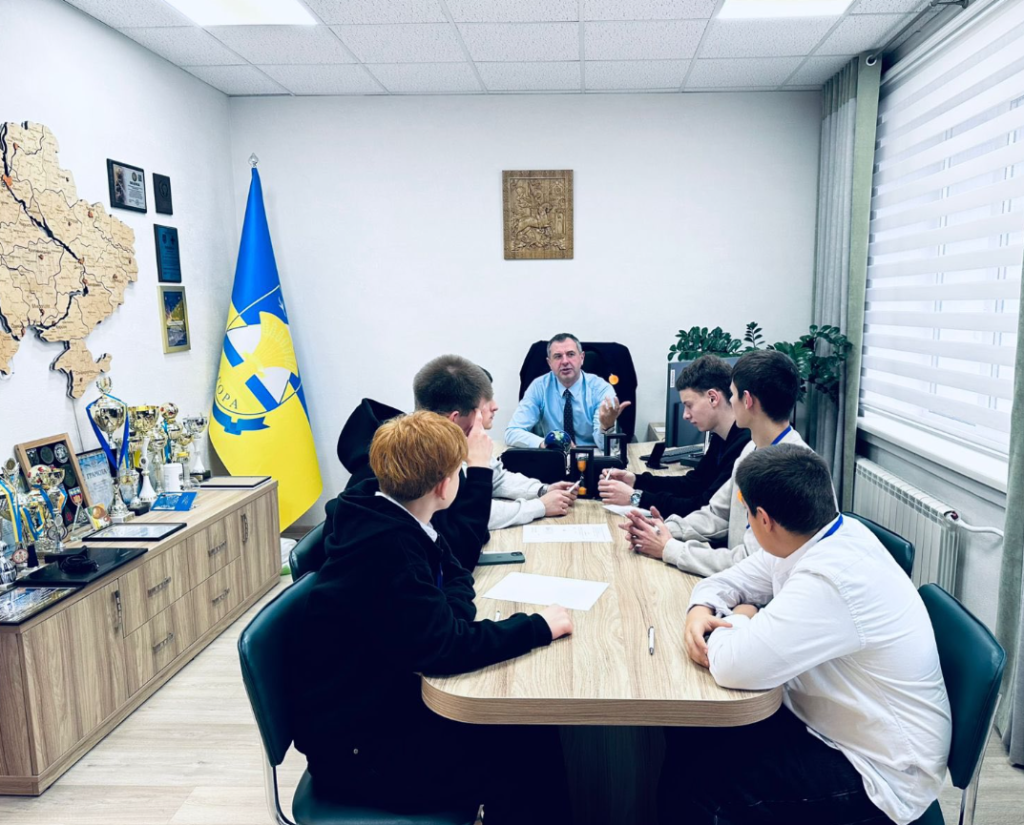 ЛІДЕРСТВО В ДІЇ