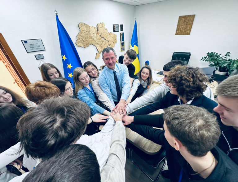 ЛІДЕРСТВО В ДІЇ