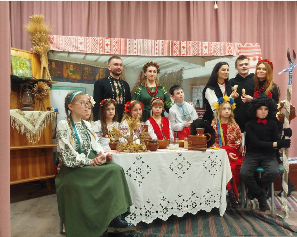 ВЕЧОРНИЦІ У ЛІЦЕЇ